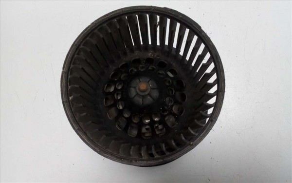 DACİA SANDERO LOGAN RENAULT CLİO 4 CLİO SYMBOL KALORİFER FAN MOTORU T1020779F T1020778J CP HP 272101170R (N-A-120)