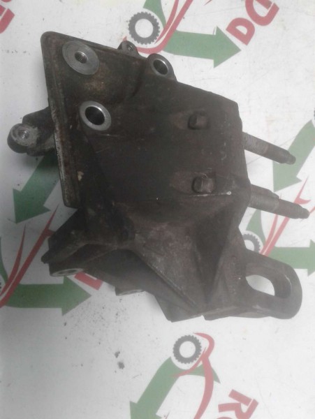 Ford Fiesta Focus Sağ Motor Braketi CP [M-C-110]