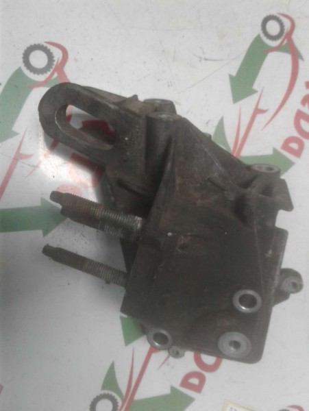 Ford Fiesta Focus Sağ Motor Braketi CP [M-C-110]