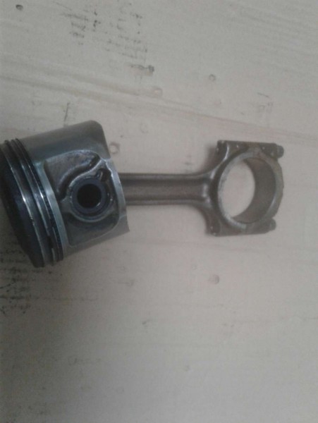 Volvo V70 Piston Segman CP (K-A-120)