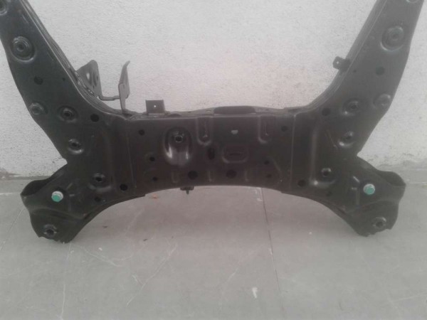 Hyundai Staria Motor Alt Beşik Ön Travers 62410-CG250 / 62401-CG250 SP YP