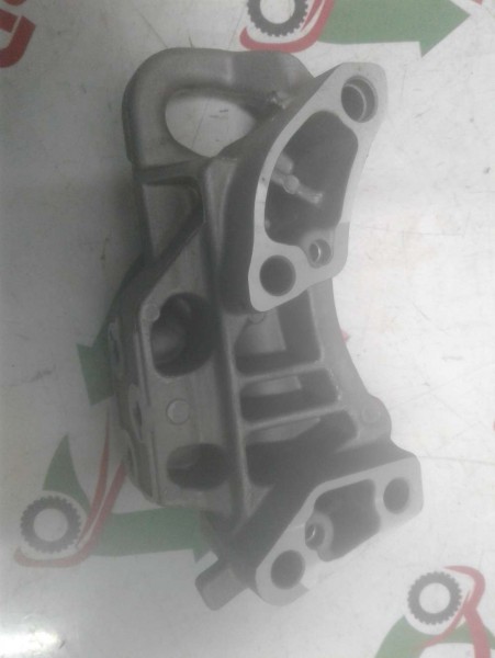 Ford Focus C-Max 1.6 TDCİ Motor Takozu Braketi Desteği Orj 3M51-6030A YP (M-C-110)