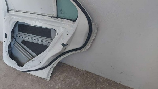 Mercedes Benz E320 Sağ Arka Kapı Orjinal CP HP