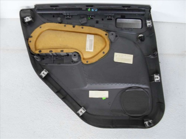 Ford Focus Arka Sağ Kapı Döşemesi Güneş Perdeli 4M51-A27406-ES CP