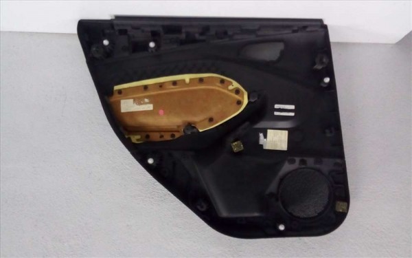 Ford Focus Arka Sağ Kapı Döşemesi CP  BM51A27407