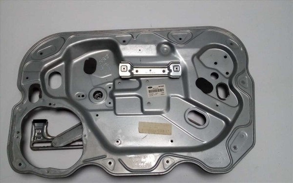 FORD FOCUS 2 KALKAN KAPI İÇ SAĞ PANEL PAÇALIK VE CAM KİRKOSU 4M51A045H16 CP(L-H-120)